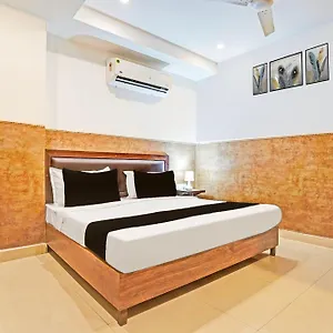Hotel Collection O Tilak Nagar Near Pacific Mall
