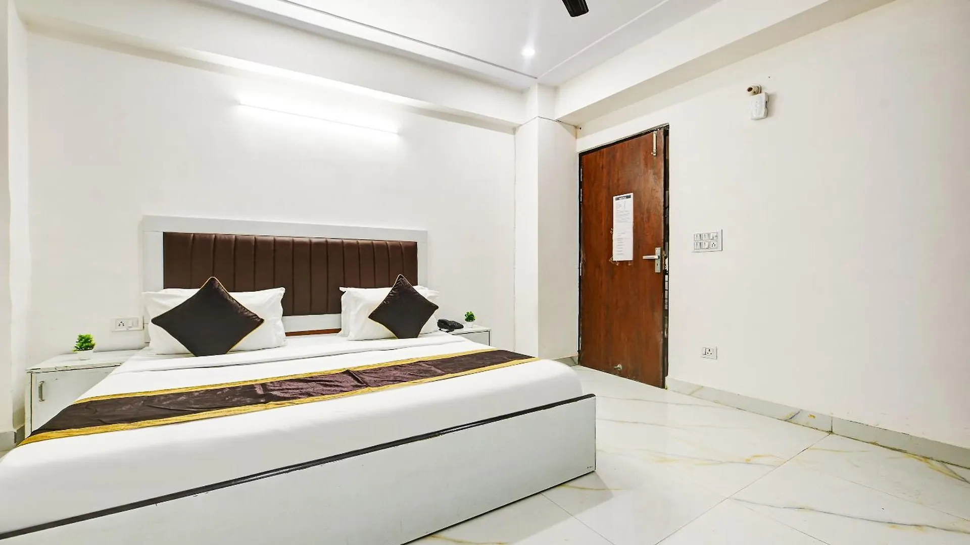 Hotel Krishna Tower Delhi